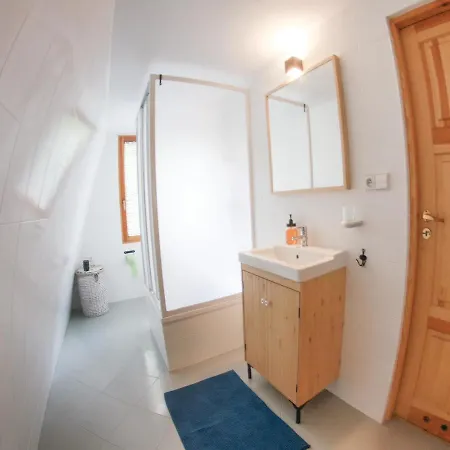 Dom wakacyjny Three-bedroom Holiday In